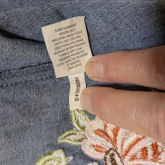 NWT! New York & Co. Dark Blue Denim Floral Embroidered Dress Midi Shirtdress MED - Picture 7 of 15